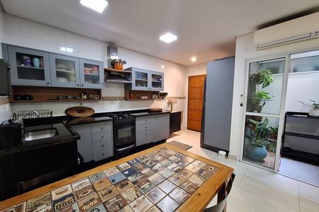 Apartamento à venda com 56m², 2 quartos e 1 vagaSala de Jantar