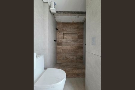 Apartamento à venda com 89m², 2 quartos e 1 vaga Apartamento à venda com 89m², 2 quartos e 1 vagaBanheiro da Suíte