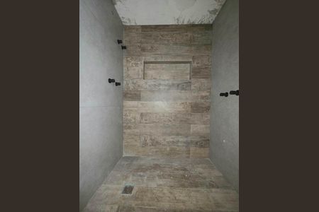Apartamento à venda com 89m², 2 quartos e 1 vaga Apartamento à venda com 89m², 2 quartos e 1 vagaBanheiro da Suíte