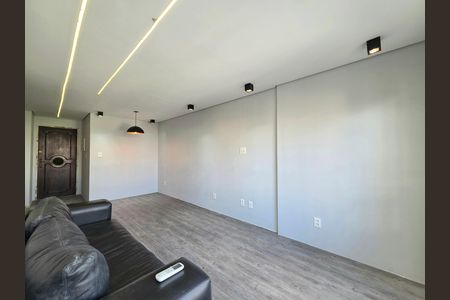 Apartamento à venda com 89m², 2 quartos e 1 vaga Apartamento à venda com 89m², 2 quartos e 1 vagaSala