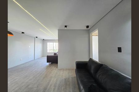 Apartamento à venda com 89m², 2 quartos e 1 vaga Apartamento à venda com 89m², 2 quartos e 1 vagaSala