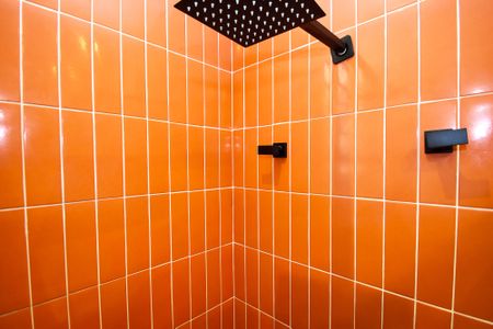 banheiro quarto 2 de apartamento à venda com 2 quartos, 81m² em Pinheiros, São Paulo