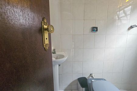 Casa de condomínio para alugar com 389m², 4 quartos e 3 vagas