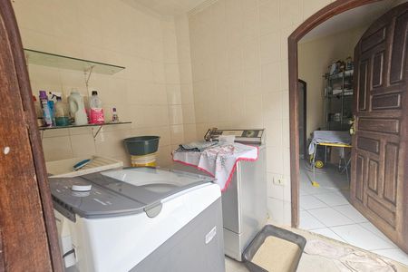 Casa de condomínio para alugar com 389m², 4 quartos e 3 vagas