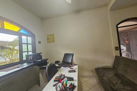 Casa de condomínio para alugar com 389m², 4 quartos e 3 vagas