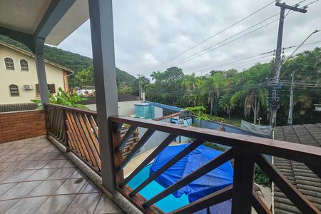 Casa de condomínio para alugar com 389m², 4 quartos e 3 vagas