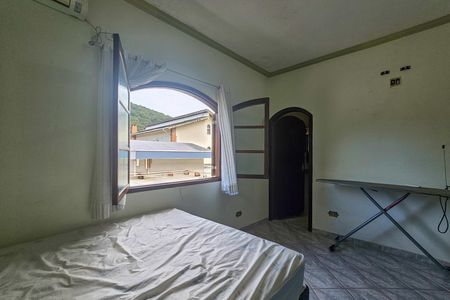 Casa de condomínio para alugar com 389m², 4 quartos e 3 vagas
