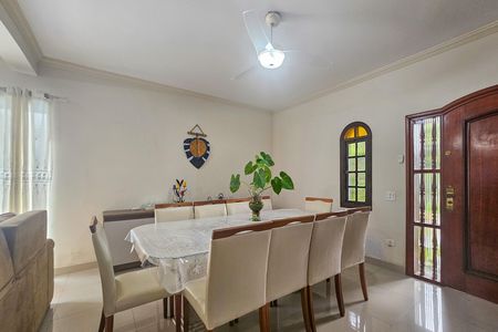 Casa de condomínio para alugar com 389m², 4 quartos e 3 vagas