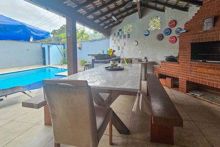 Casa de condomínio para alugar com 389m², 4 quartos e 3 vagas