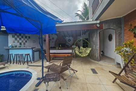 Casa de condomínio para alugar com 389m², 4 quartos e 3 vagas