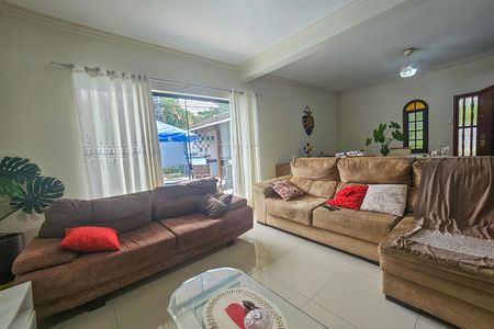 Casa de condomínio para alugar com 389m², 4 quartos e 3 vagas