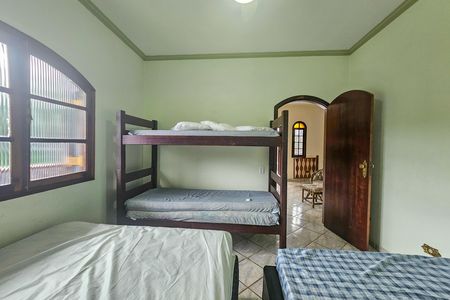 Casa de condomínio para alugar com 389m², 4 quartos e 3 vagas