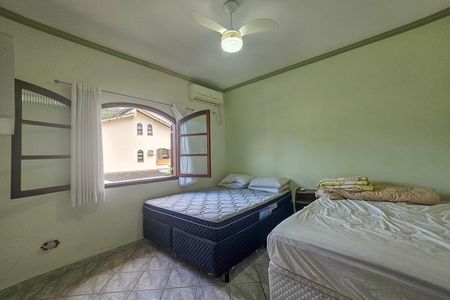 Casa de condomínio para alugar com 389m², 4 quartos e 3 vagas