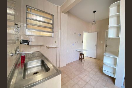 Apartamento para alugar com 72m², 2 quartos e sem vaga