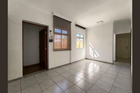 Casa à venda com 3 quartos, 360m² em Mariano de Abreu, Belo Horizonte