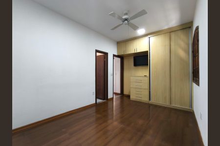 Casa à venda com 3 quartos, 360m² em Mariano de Abreu, Belo Horizonte