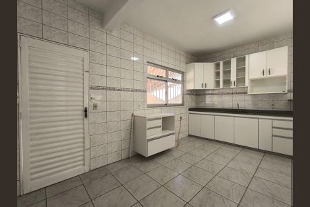 Casa à venda com 3 quartos, 360m² em Mariano de Abreu, Belo Horizonte