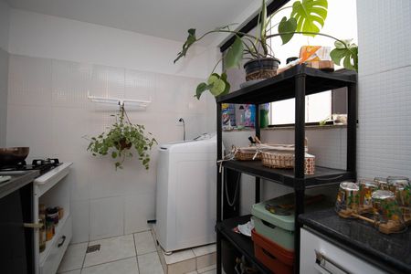 Apartamento à venda com 40m², 1 quarto e sem vaga Apartamento à venda com 40m², 1 quarto e sem vagaCozinha e Área de Serviço