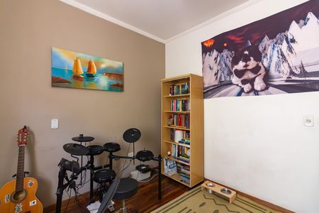 Casa à venda com 137m², 3 quartos e 3 vagas Casa à venda com 137m², 3 quartos e 3 vagasQuarto 3