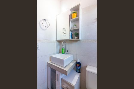 Casa à venda com 137m², 3 quartos e 3 vagas Casa à venda com 137m², 3 quartos e 3 vagasBanheiro 2