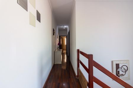 Corredor de casa à venda com 3 quartos, 137m² em Jardim D’abril, Osasco