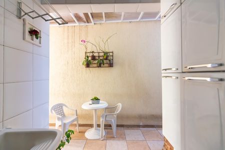 Casa à venda com 137m², 3 quartos e 3 vagas Casa à venda com 137m², 3 quartos e 3 vagasLavanderia