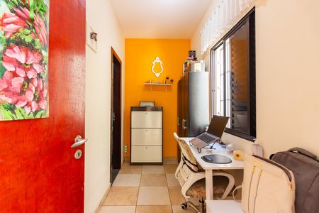 Casa à venda com 137m², 3 quartos e 3 vagas Casa à venda com 137m², 3 quartos e 3 vagasEscritório