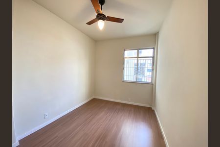 Apartamento para alugar com 72m², 2 quartos e sem vaga