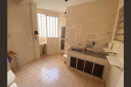 Apartamento para alugar com 72m², 2 quartos e sem vaga