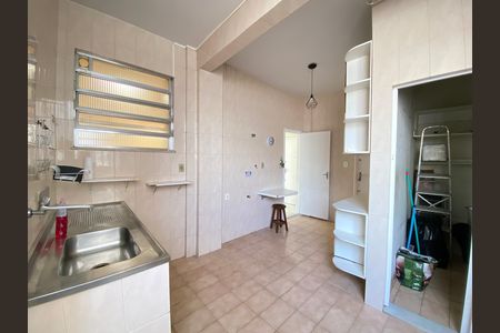 Apartamento para alugar com 72m², 2 quartos e sem vaga