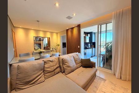 Apartamento à venda com 83m², 2 quartos e 2 vagasSala