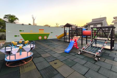 Apartamento à venda com 83m², 2 quartos e 2 vagas Apartamento à venda com 83m², 2 quartos e 2 vagasÁrea comum - Playground