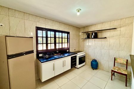 Casa para alugar com 160m², 3 quartos e 2 vagas Casa para alugar com 160m², 3 quartos e 2 vagasCozinha