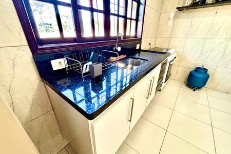 Casa para alugar com 160m², 3 quartos e 2 vagas Casa para alugar com 160m², 3 quartos e 2 vagasCozinha