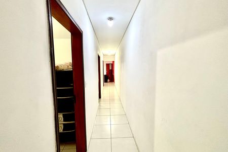 Casa para alugar com 160m², 3 quartos e 2 vagas Casa para alugar com 160m², 3 quartos e 2 vagasCorredor
