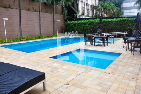 Apartamento à venda com 88m², 3 quartos e 1 vaga Apartamento à venda com 88m², 3 quartos e 1 vagaÁrea comum - Piscina