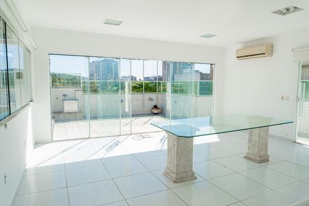 Apartamento para alugar com 180m², 3 quartos e 1 vaga Apartamento para alugar com 180m², 3 quartos e 1 vagaSala 2