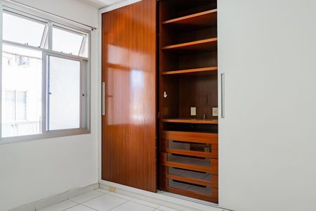 Apartamento para alugar com 180m², 3 quartos e 1 vaga Apartamento para alugar com 180m², 3 quartos e 1 vagaQuarto 2