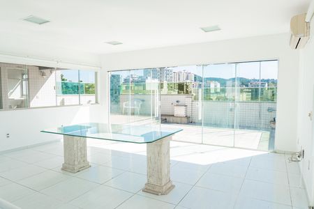 Apartamento para alugar com 180m², 3 quartos e 1 vaga Apartamento para alugar com 180m², 3 quartos e 1 vagaSala 2