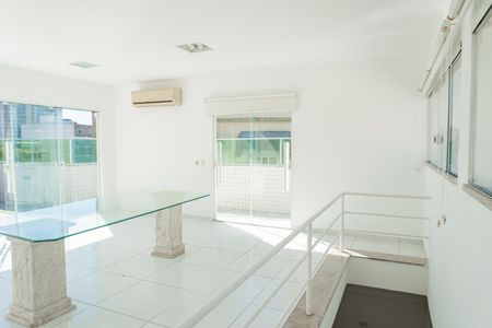 Apartamento para alugar com 180m², 3 quartos e 1 vaga Apartamento para alugar com 180m², 3 quartos e 1 vagaSala 2