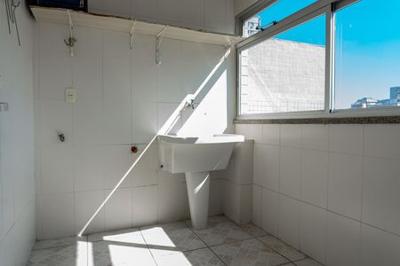Apartamento para alugar com 180m², 3 quartos e 1 vaga Apartamento para alugar com 180m², 3 quartos e 1 vagaTerraço