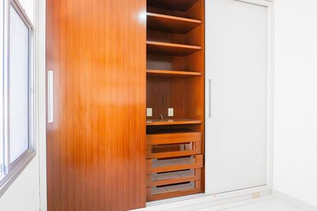 Quarto 2 de apartamento para alugar com 3 quartos, 180m² em Vila Isabel, Rio de Janeiro