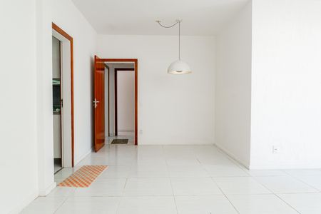 Apartamento para alugar com 180m², 3 quartos e 1 vaga Apartamento para alugar com 180m², 3 quartos e 1 vagaSala