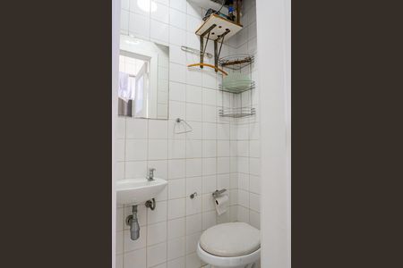 Apartamento para alugar com 180m², 3 quartos e 1 vaga Apartamento para alugar com 180m², 3 quartos e 1 vagaBanheiro de serviço