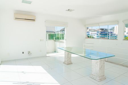 Apartamento para alugar com 180m², 3 quartos e 1 vaga Apartamento para alugar com 180m², 3 quartos e 1 vagaSala 2