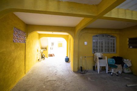 Garagem de casa para alugar com 2 quartos, 150m² em Jardim Hebrom, São Paulo