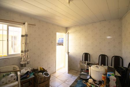 Casa para alugar com 150m², 2 quartos e 3 vagasCozinha 