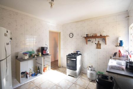 Cozinha  de casa para alugar com 2 quartos, 150m² em Jardim Hebrom, São Paulo