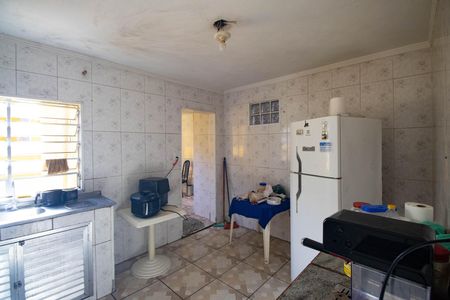 Cozinha  de casa para alugar com 2 quartos, 150m² em Jardim Hebrom, São Paulo