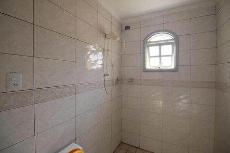 Casa para alugar com 150m², 2 quartos e 3 vagasBanheiro / Suíte